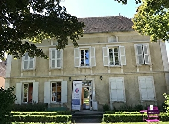Office de Tourisme de Chablis, Cure, Yonne & Tonnerrois - BIT de Pontigny - PONTIGNY