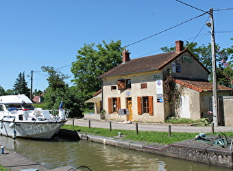 Office de Tourisme et des Congrès du Grand Chalon - BIT de Rully - RULLY